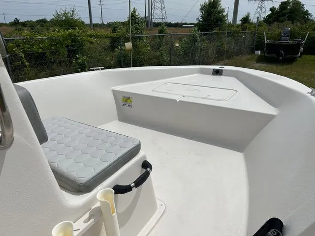 Slide: The Image of Carolina EV180 Sea Skiff 2024 - 5