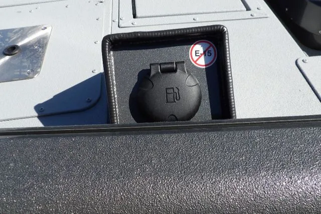 Slide: The Image of SeaArk SHADOW 20T ELITE CC 2024 - 11