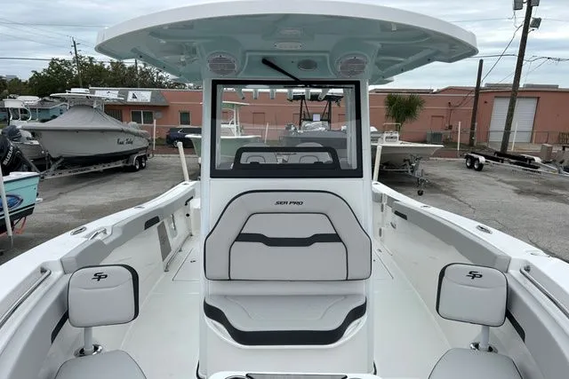 Slide: The Image of Sea Pro 262 DLX OFFSHORE 2025 - 19