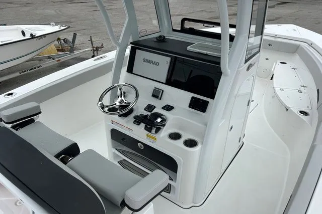 Slide: The Image of Sea Pro 262 DLX OFFSHORE 2025 - 2