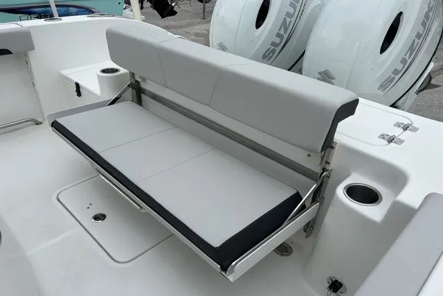 Slide: The Image of Sea Pro 262 DLX OFFSHORE 2025 - 5