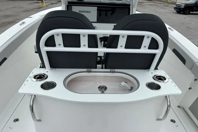 Slide: The Image of Sea Pro 262 DLX OFFSHORE 2025 - 6