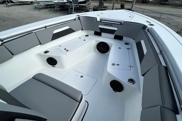 Slide: The Image of Sea Pro 292 Offshore 2025 - 21