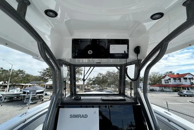 Slide: The Image of Sea Pro 292 Offshore 2025 - 23