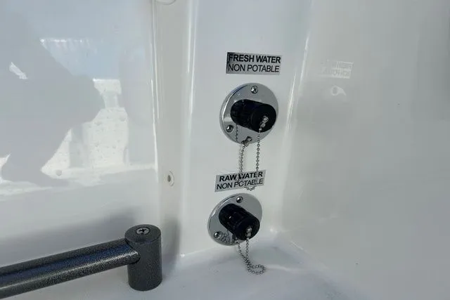 Slide: The Image of Sea Pro 292 Offshore 2025 - 43