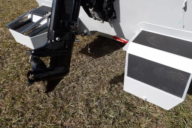 Slide: The Image of SeaArk 1660 MVT 2024 - 10