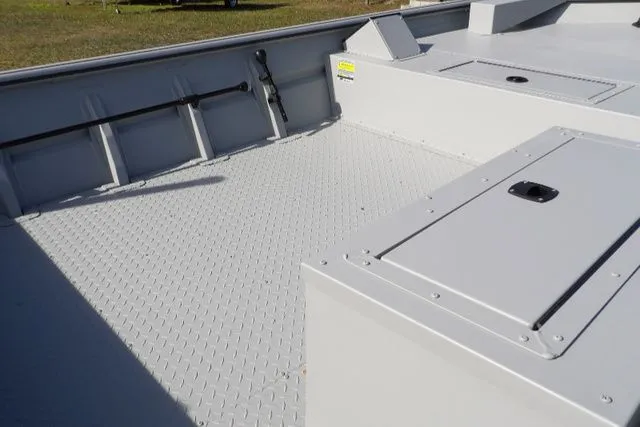 Slide: The Image of SeaArk 1660 MVT 2024 - 11