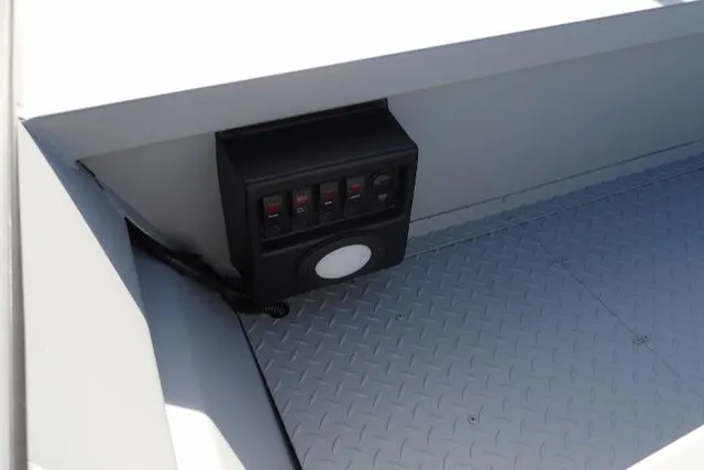 Slide: The Image of SeaArk 1660 MVT 2024 - 12