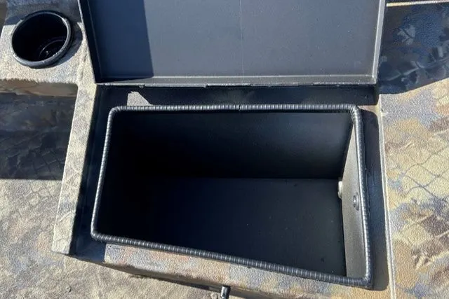 Slide: The Image of Excel 1860 Viper F4 2025 - 11