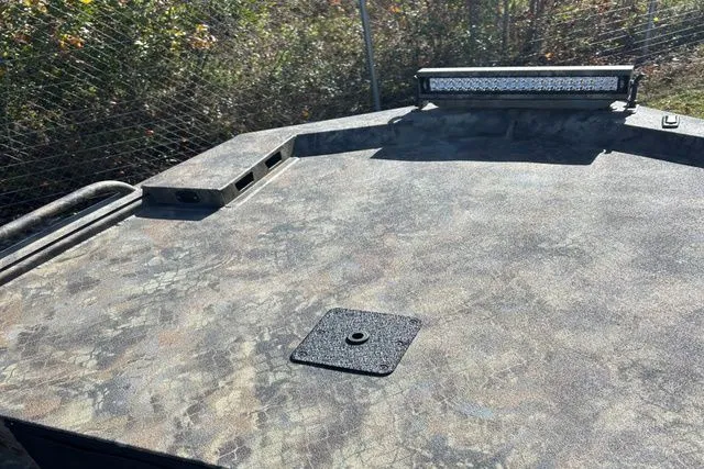 Slide: The Image of Excel 1860 Viper F4 2025 - 5