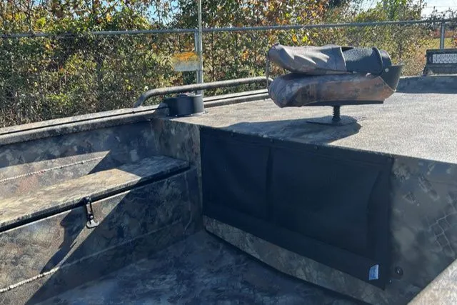 Slide: The Image of Excel 1860 Viper F4 2025 - 7