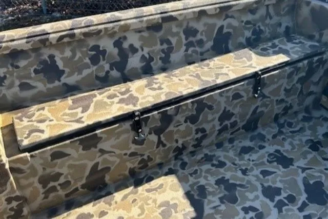 Slide: The Image of Excel 1751 Viper F4 2025 - 6