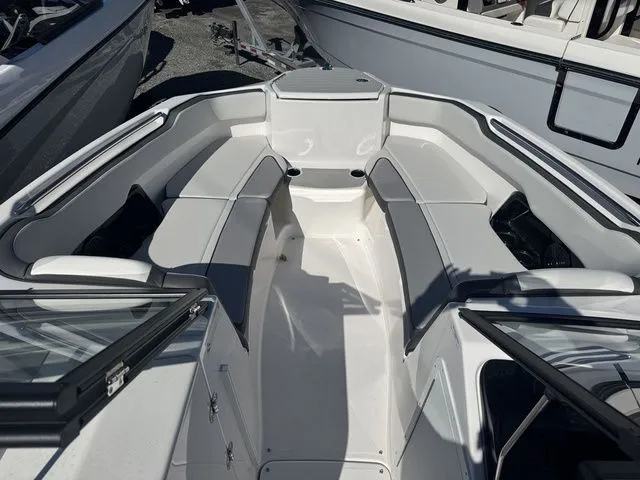 Slide: The Image of Yamaha SX250 2025 - 5