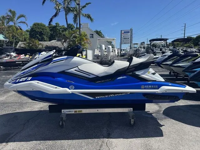 Slide: The Image of Yamaha FX Cruiser HO 2021 - 5