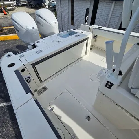 Slide: The Image of Cobia 265 Center Console 2026 - 15