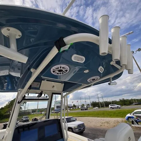 Slide: The Image of Cobia 265 Center Console 2026 - 7