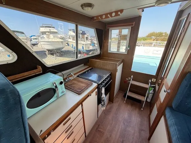 Slide: The Image of Tollycraft 26 1974 - 13