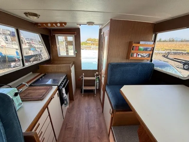 Slide: The Image of Tollycraft 26 1974 - 2