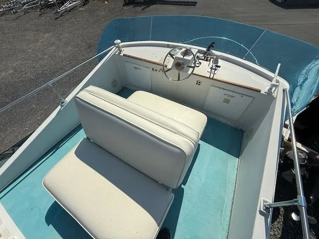 Slide: The Image of Tollycraft 26 1974 - 5