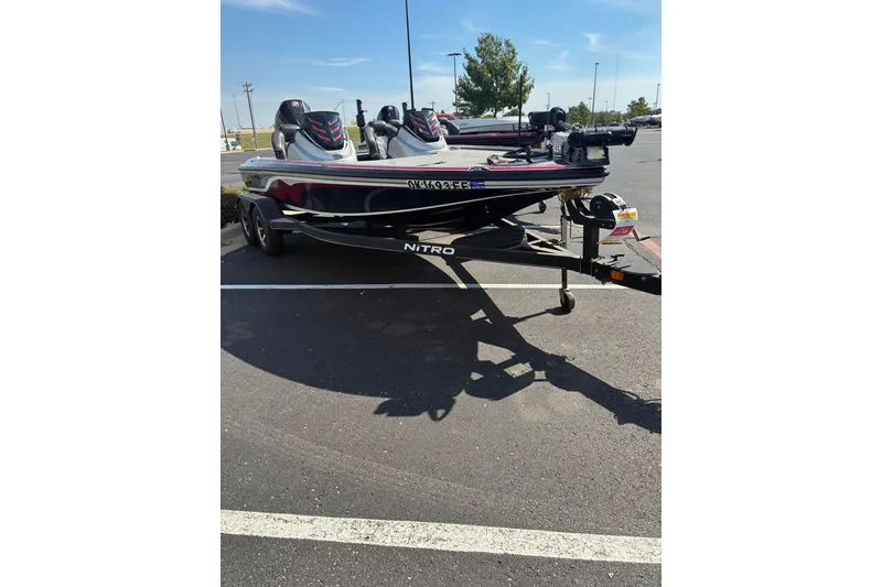 The Image of 2019 Nitro Z19 Pro boat parked near Cabela's sign on a sunny day. - 0