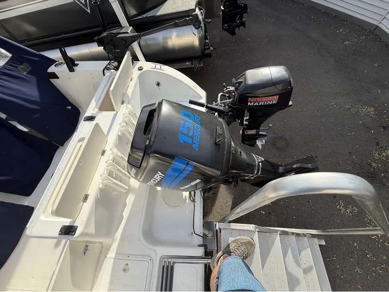 Slide: The Image of Sea Fox 210 Walk Around 2002 - 14