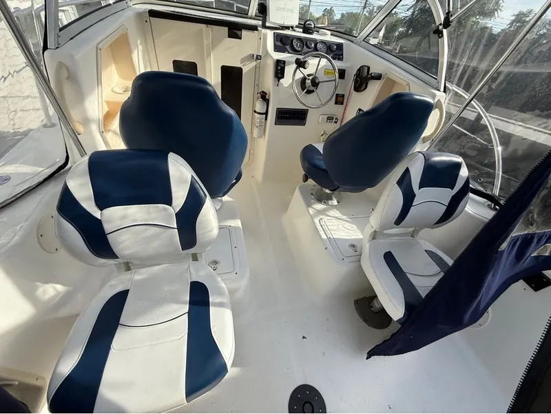 Slide: The Image of Sea Fox 210 Walk Around 2002 - 15