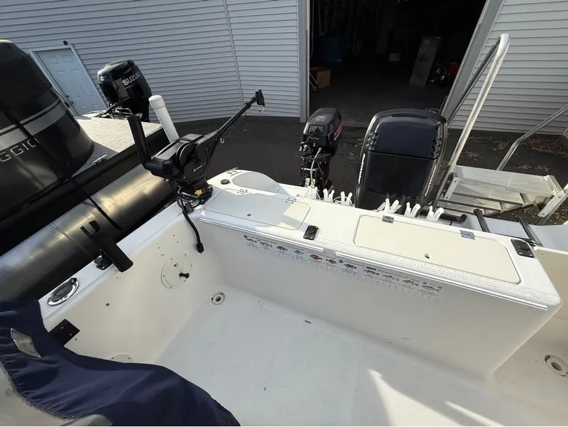 Slide: The Image of Sea Fox 210 Walk Around 2002 - 17