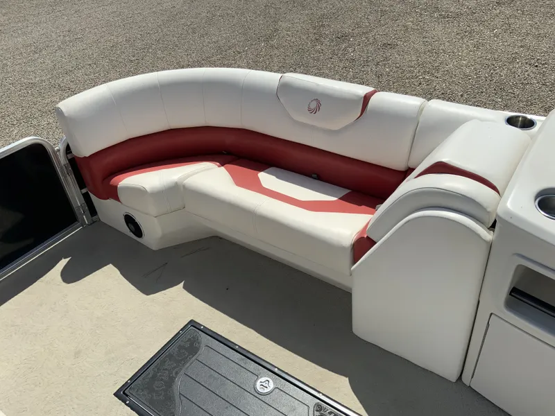 Slide: The Image of Lowe X250 Cruise 2013 - 5