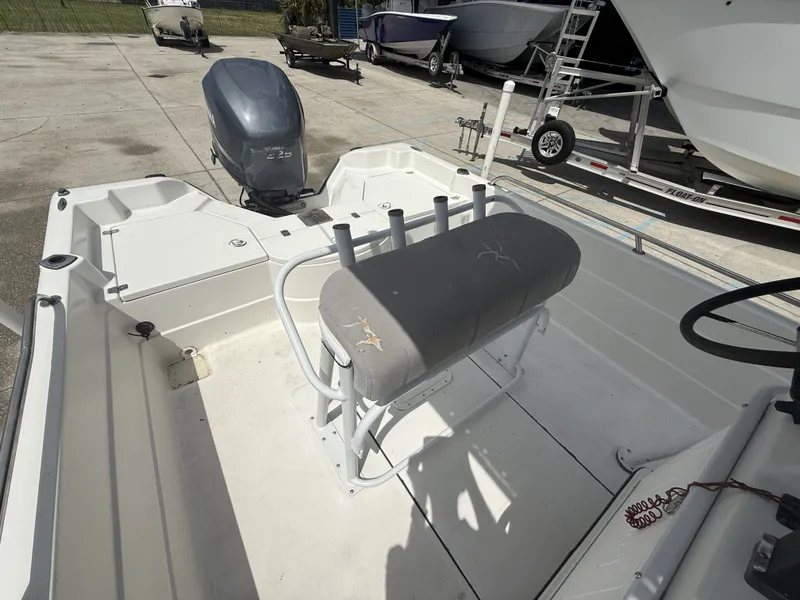 Slide: The Image of Skeeter ZX 2400 2003 - 12