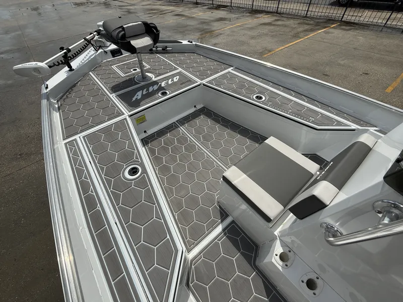 Slide: The Image of Alweld 2070cc 2024 - 6