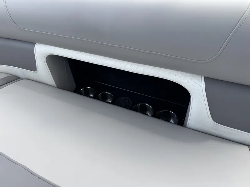 Slide: The Image of Premier Solaris Rev 250 2025 - 11