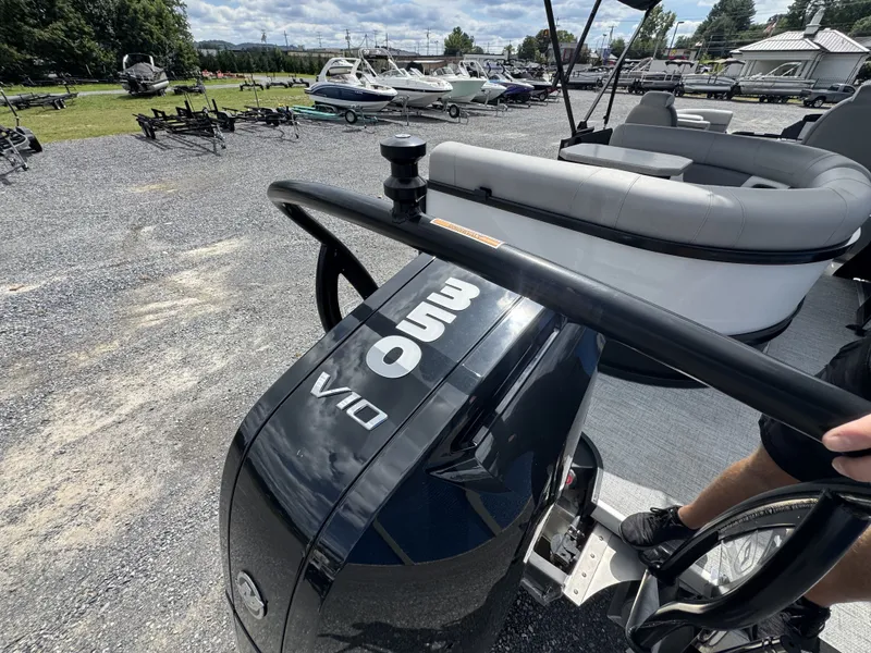 Slide: The Image of Premier Solaris Rev 250 2025 - 16