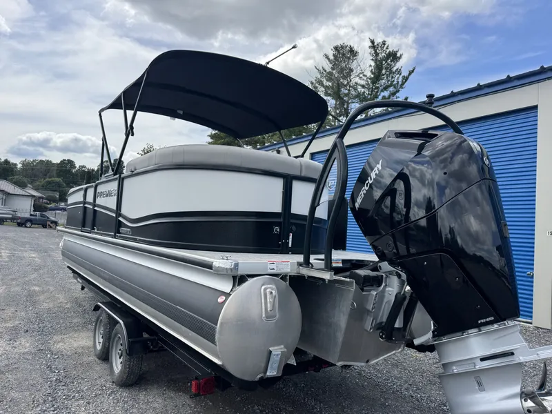 Slide: The Image of Premier Solaris Rev 250 2025 - 23