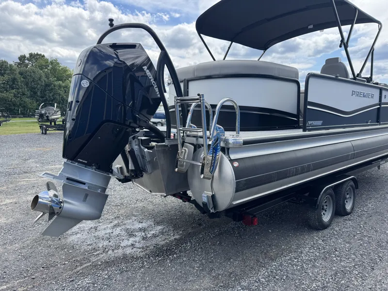 Slide: The Image of Premier Solaris Rev 250 2025 - 24