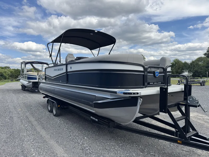 Slide: The Image of Premier Solaris Rev 250 2025 - 25