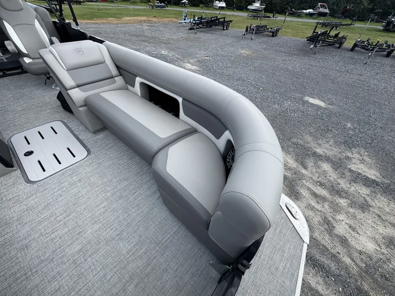 Slide: The Image of Premier Solaris Rev 250 2025 - 28