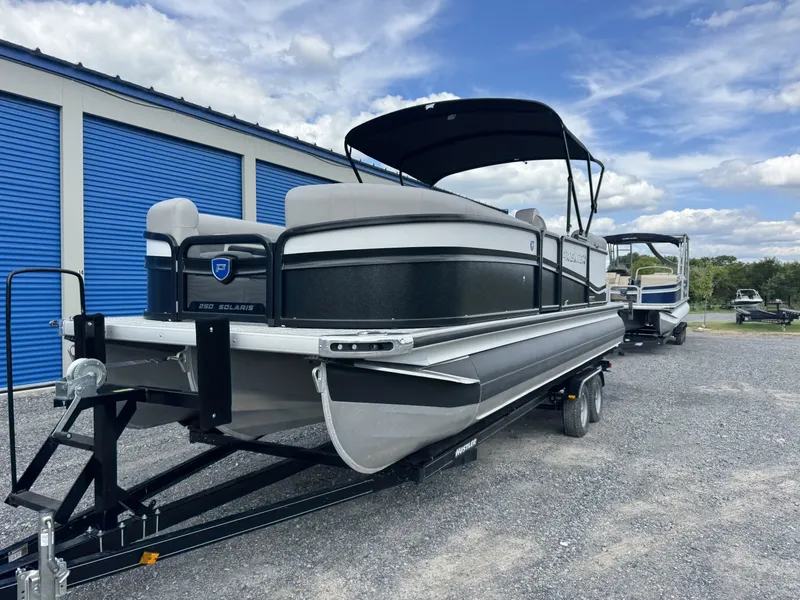 Slide: The Image of Premier Solaris Rev 250 2025 - 3