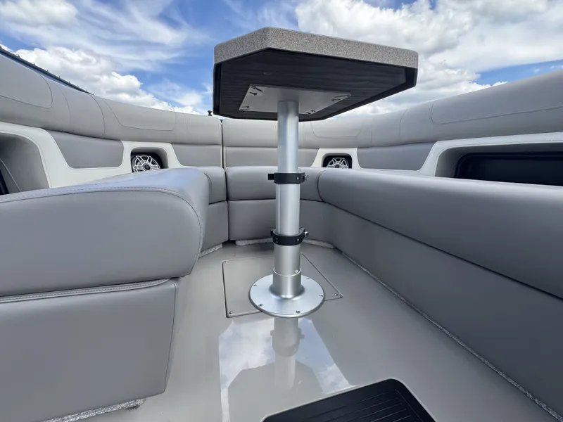 Slide: The Image of Premier Solaris Rev 250 2025 - 34