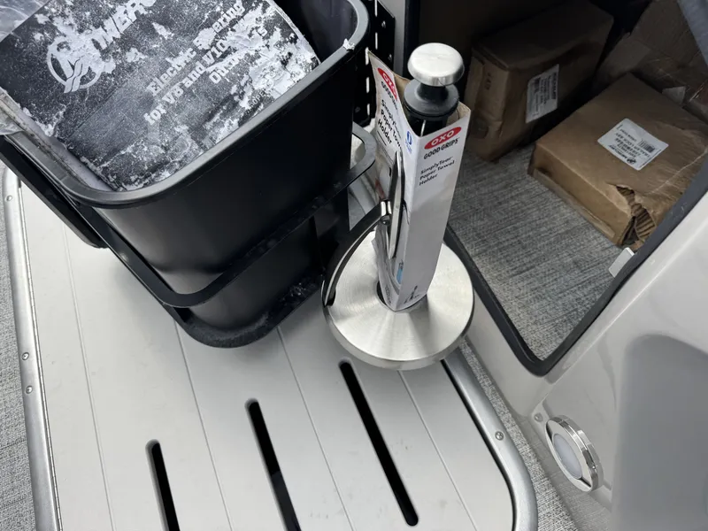 Slide: The Image of Premier Solaris Rev 250 2025 - 7