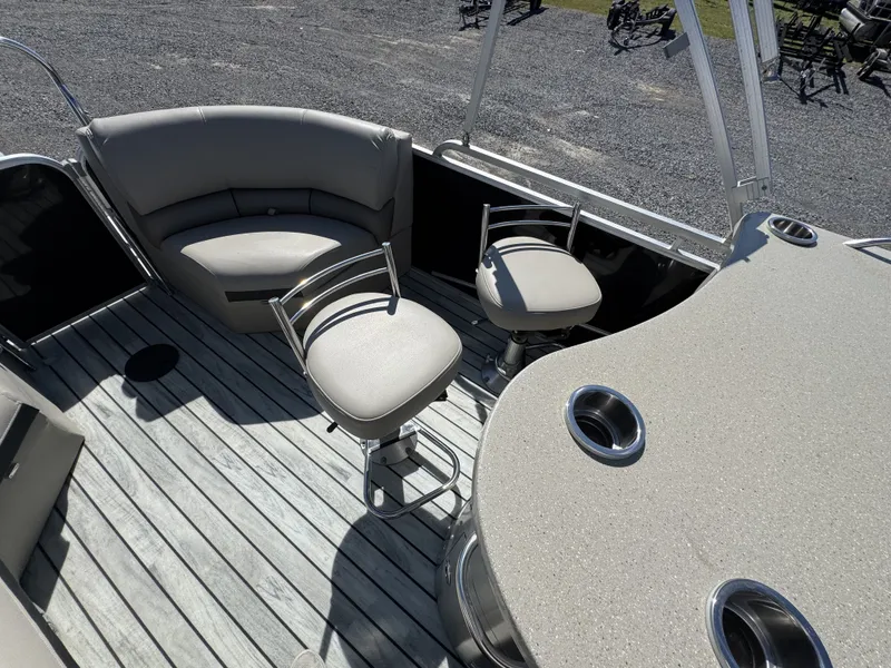 Slide: The Image of Berkshire STS Entertainment Series 23E 2.0 2016 - 10