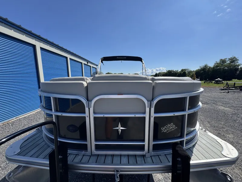 Slide: The Image of Berkshire STS Entertainment Series 23E 2.0 2016 - 23