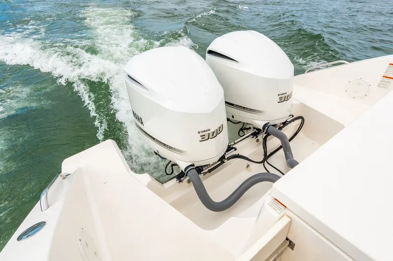 Slide: The Image of Pursuit DC 295 Dual Console 2019 - 16