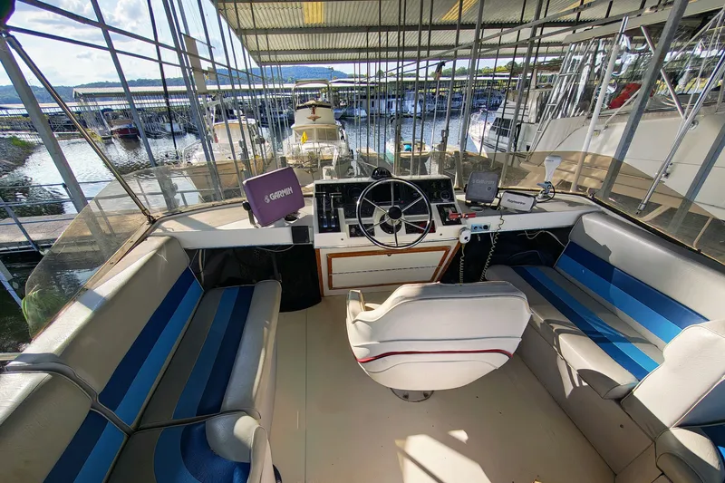 Slide: The Image of Flybridge - 6