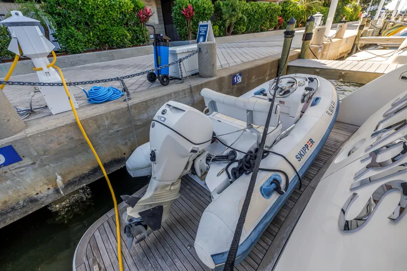 Slide: The Image of Uniesse 65 MY 2009 - 57