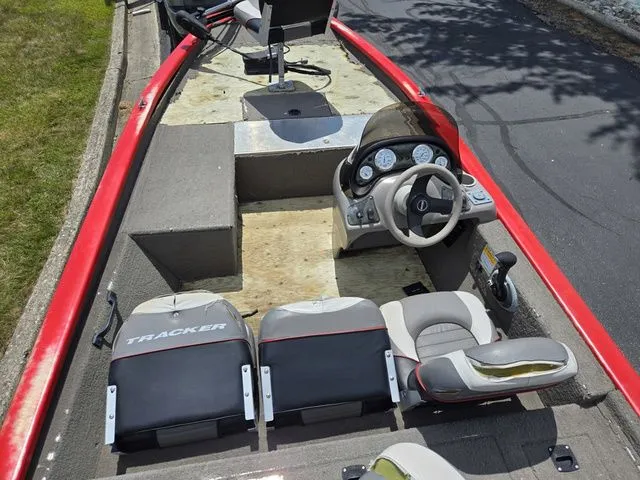 Slide: The Image of Tracker PRO TEAM 175 SE 2004 - 11