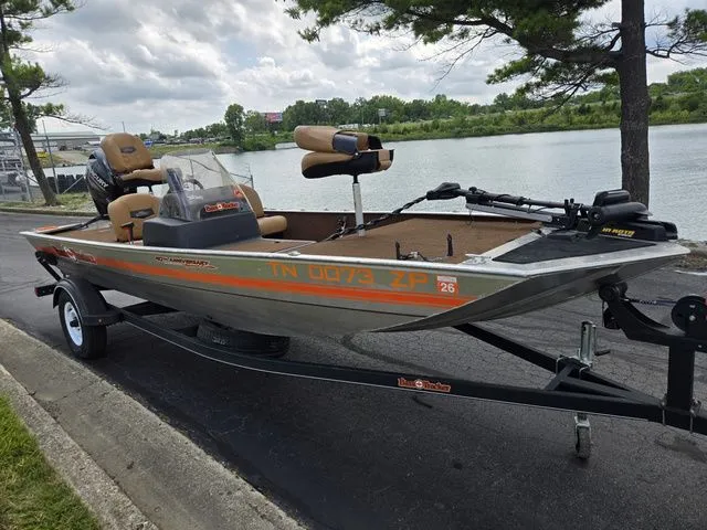 Slide: The Image of Tracker Bass Tracker 40th Anniversary Heritage Edition 2018 - 10