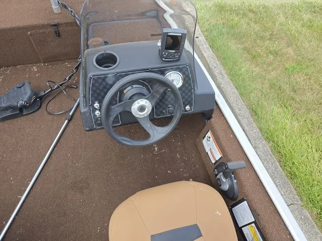 Slide: The Image of Tracker Bass Tracker 40th Anniversary Heritage Edition 2018 - 13