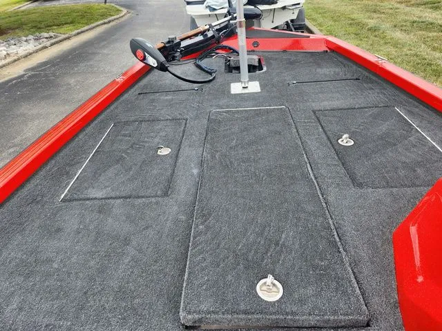 Slide: The Image of Caravelle Raptor 180 Bass 2021 - 16