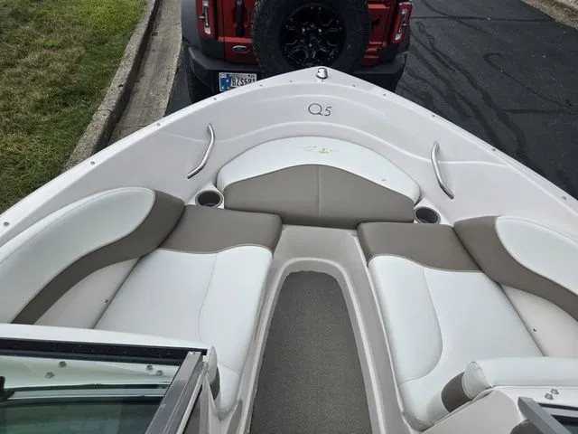 Slide: The Image of Tahoe Q5 2001 - 17