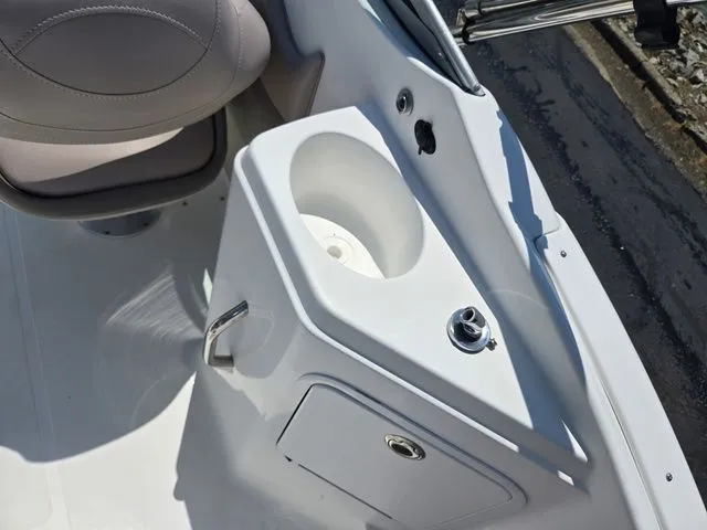 Slide: The Image of Hurricane Sun Deck 2200 2014 - 17